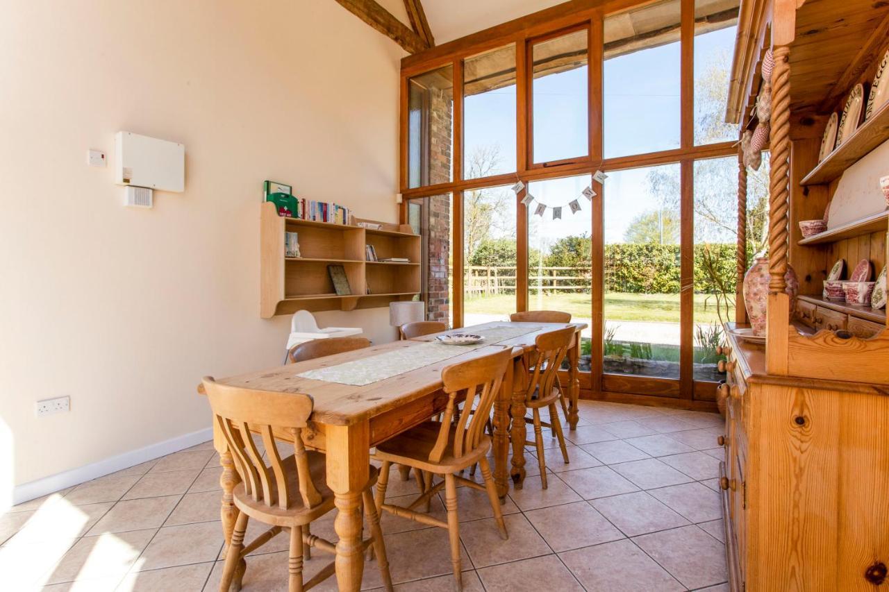 Bridge Farm Holiday Cottages Honeybourne Extérieur photo